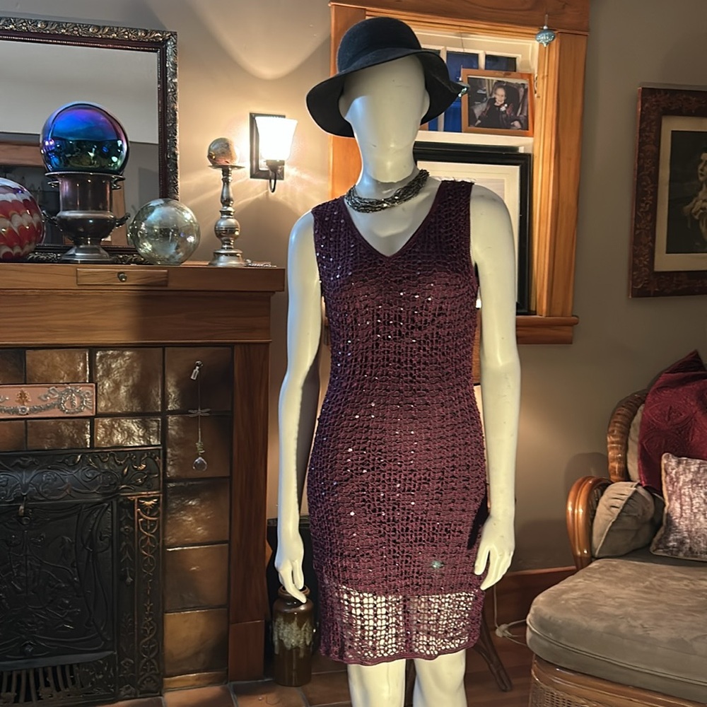 # 43 Vintage crochet sequin dress (on mannequin)